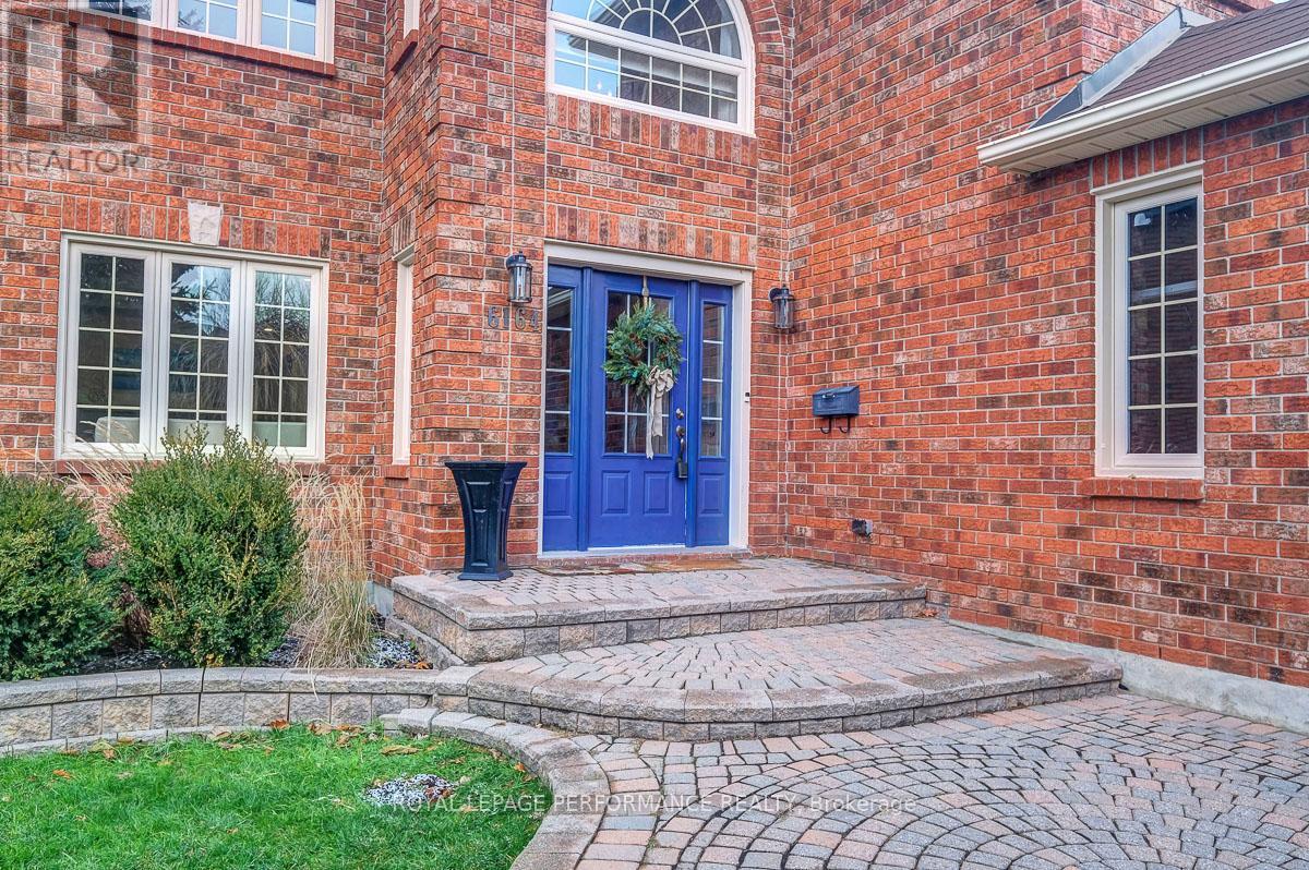 6164 Ravine Way, Ottawa, ON - Outdoor With Exterior