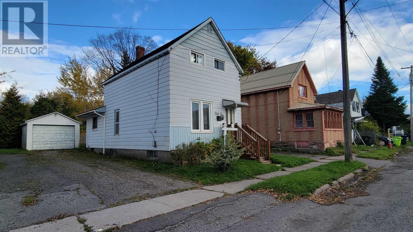 52 Edinburgh St, Sault Ste. Marie, ON - Outdoor