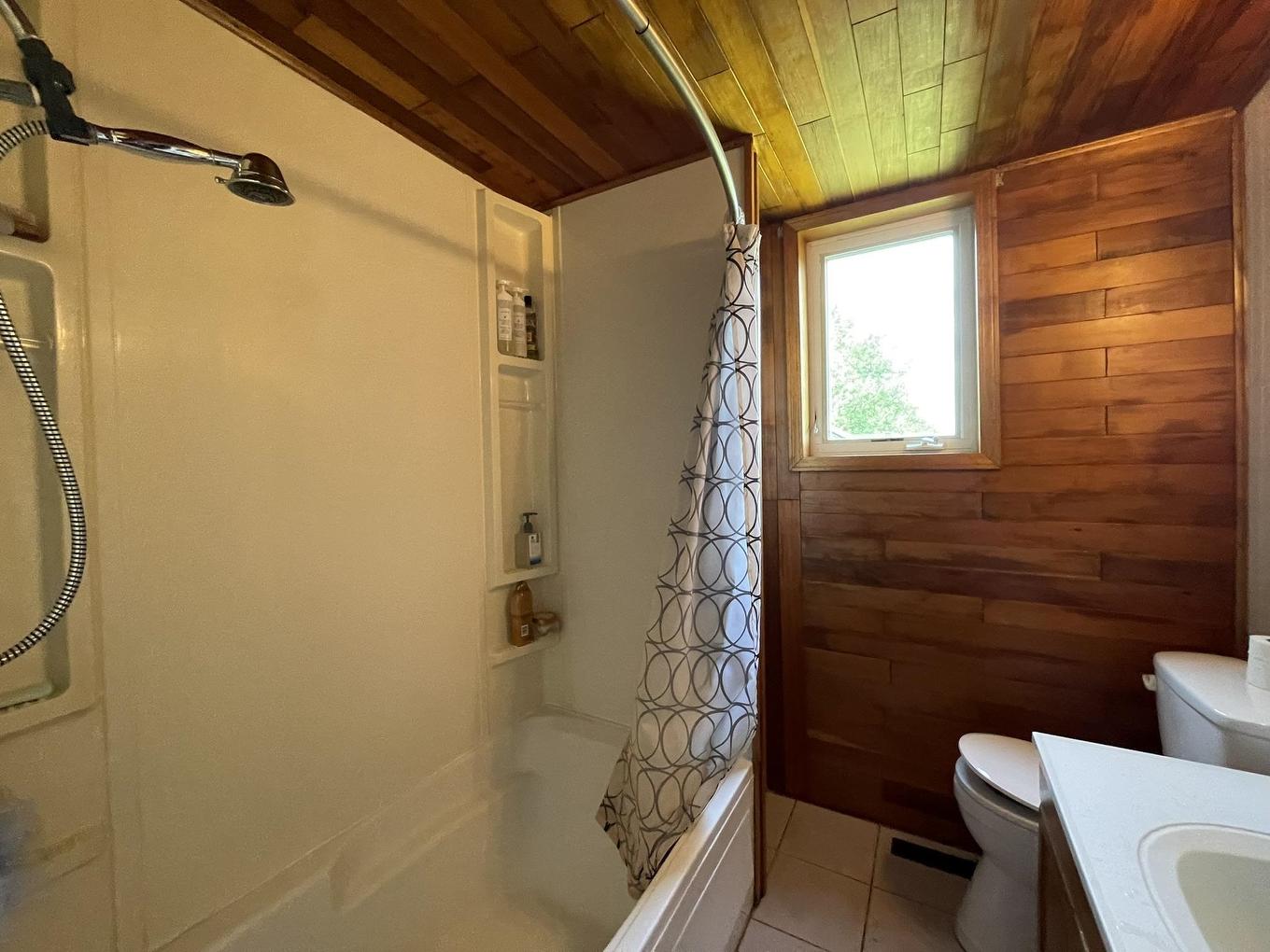 126 Zuke Road, Atikokan, ON - Indoor Photo Showing Bathroom