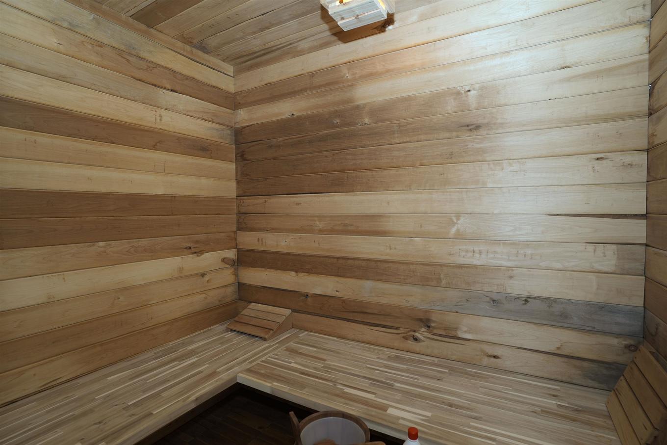 1 Leiterman Street, Kakabeka Falls, ON - Indoor Photo Showing Other Room