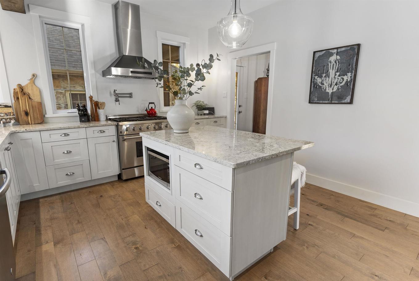 1 Leiterman Street, Kakabeka Falls, ON - Indoor Photo Showing Kitchen