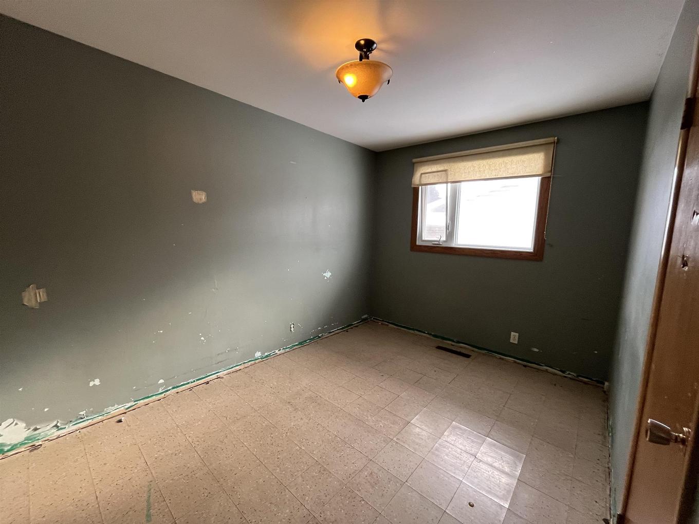 725 Second St W, Fort Frances, ON - Indoor Photo Showing Other Room