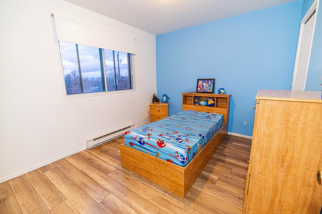 Bedroom - 8 Rue Desrochers, Delson, QC - Indoor Photo Showing Bedroom