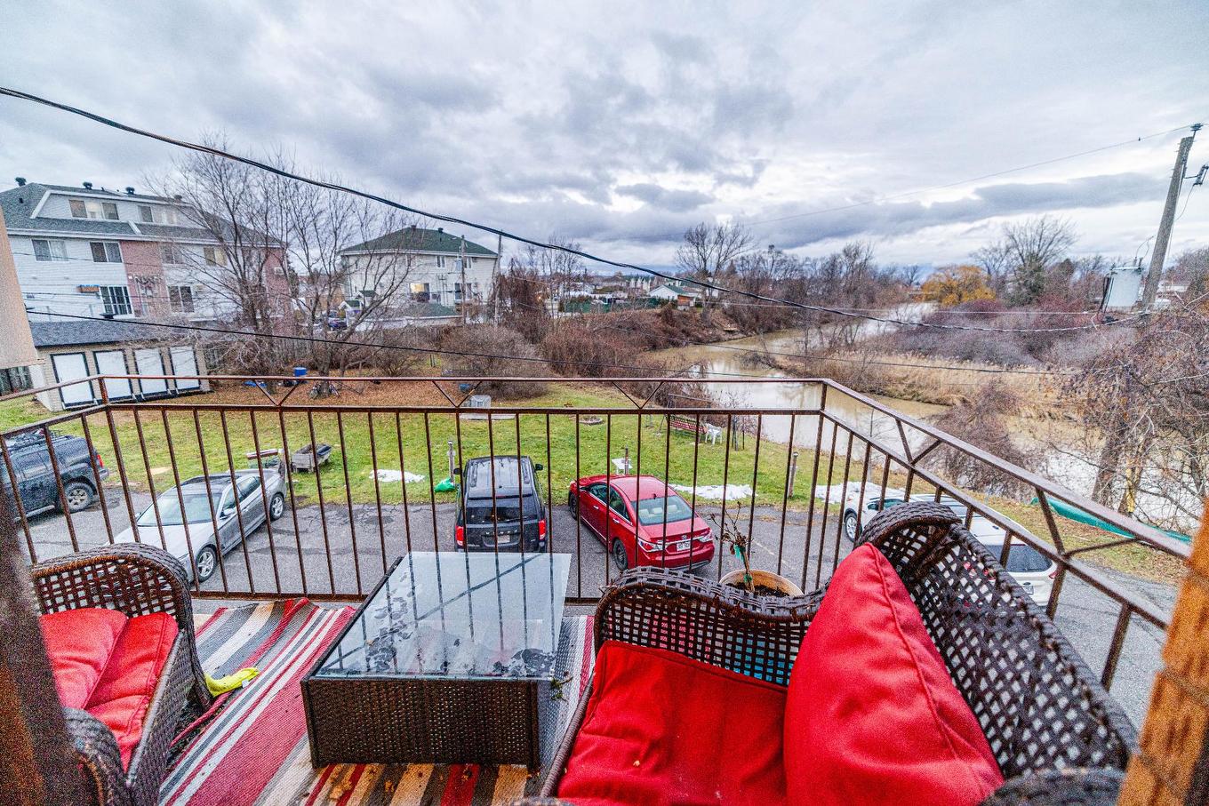 Balcony - 8 Rue Desrochers, Delson, QC - Outdoor