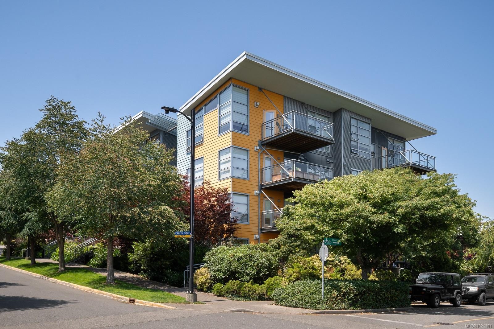 417-90 Regatta Landing, Victoria, BC - Outdoor