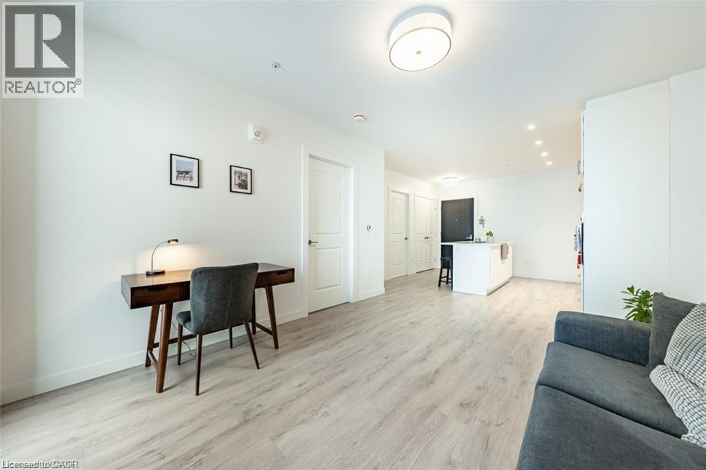 181 King Street S Unit# 809, Waterloo, ON - Indoor