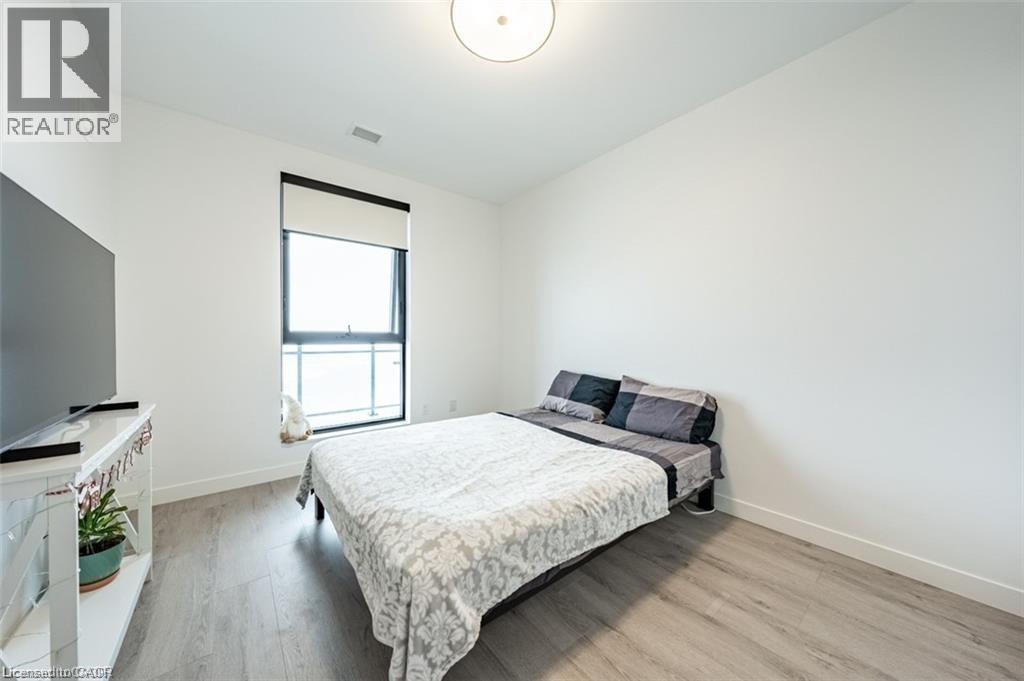 181 King Street S Unit# 809, Waterloo, ON - Indoor Photo Showing Bedroom