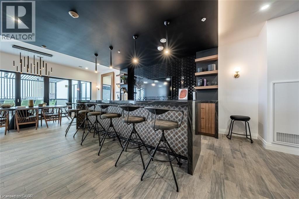 181 King Street S Unit# 809, Waterloo, ON - Indoor Photo Showing Dining Room