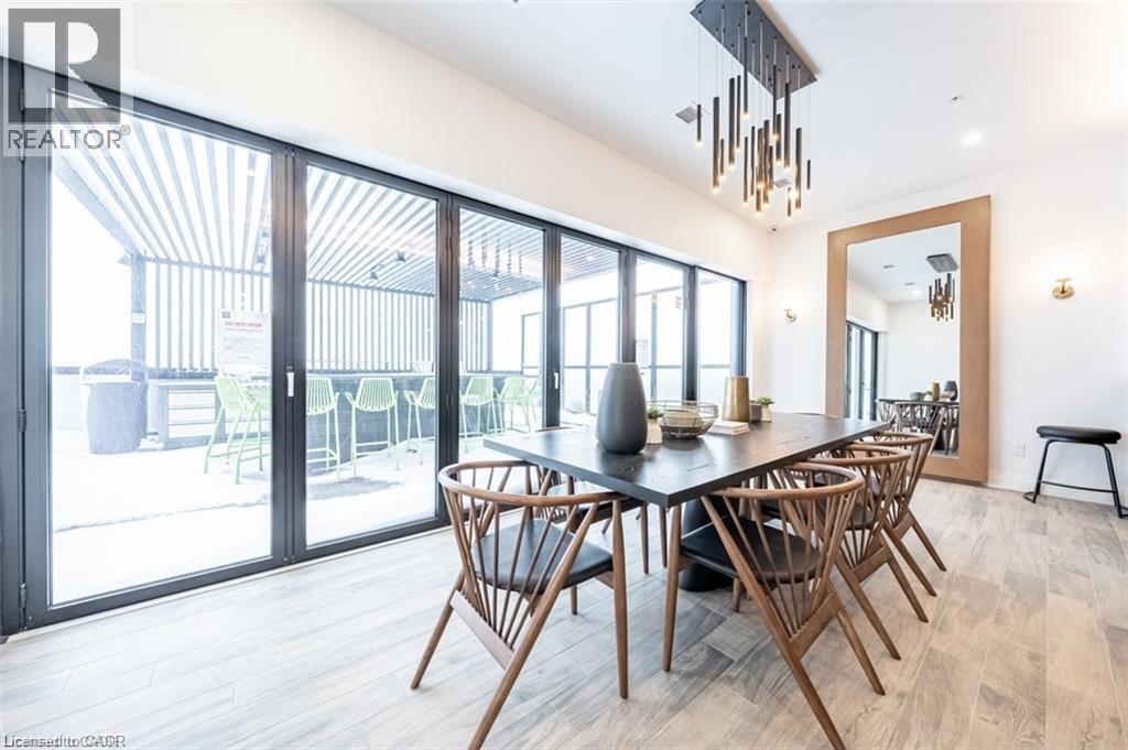 181 King Street S Unit# 809, Waterloo, ON - Indoor Photo Showing Dining Room