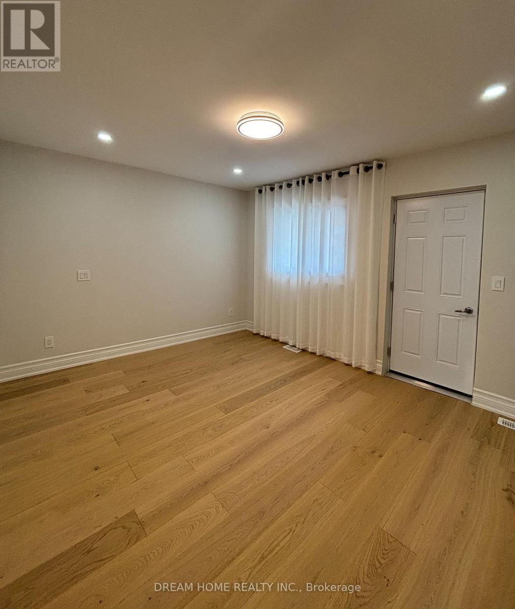 Upper - 9 Rusholme Drive E, Toronto, ON - Indoor Photo Showing Other Room