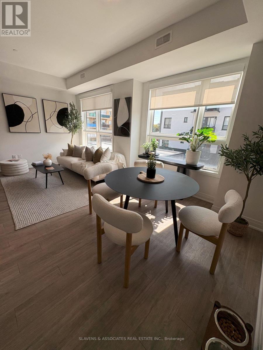 18 - 15 Brenthall Avenue, Toronto, ON - Indoor