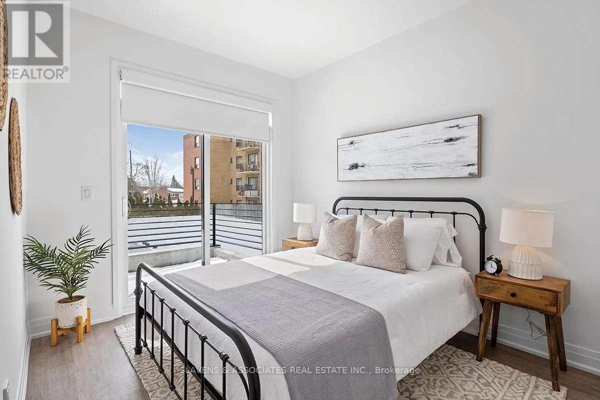 23 - 15 Brenthall Avenue, Toronto, ON - Indoor Photo Showing Bedroom