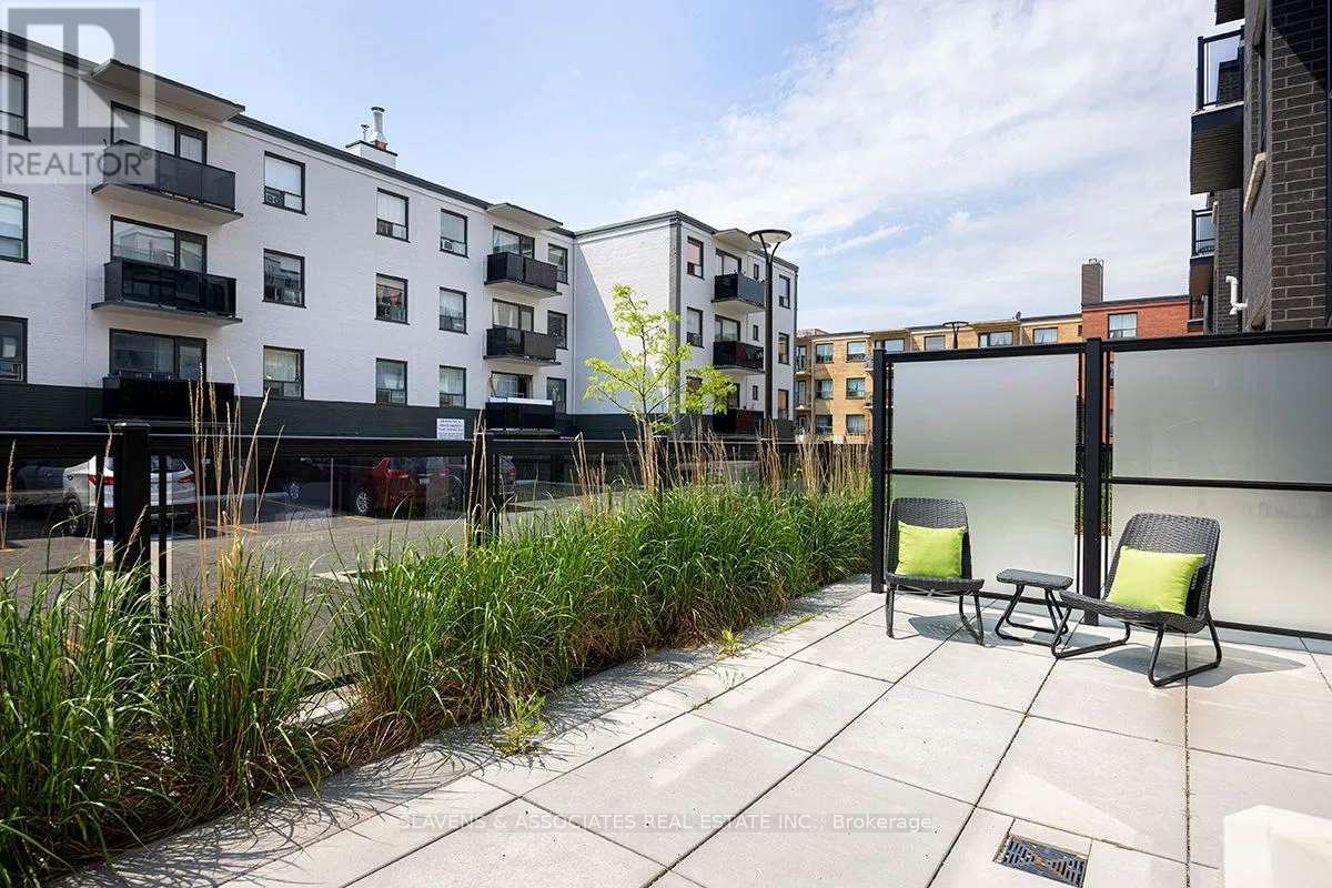 23 - 15 Brenthall Avenue, Toronto, ON - Outdoor