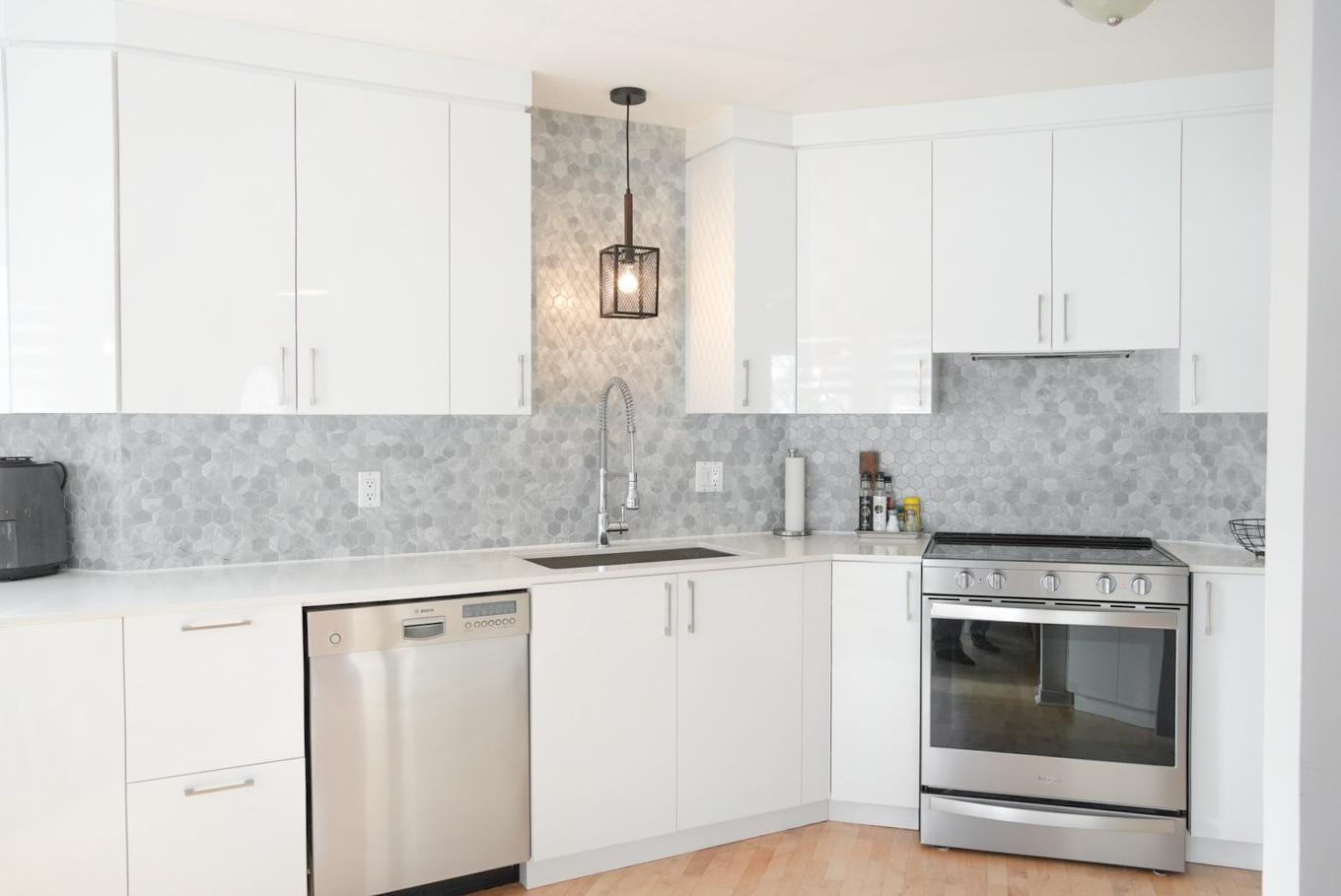 Cuisine - 1125 Rue Deveau, Trois-Rivières, QC - Indoor Photo Showing Kitchen With Upgraded Kitchen