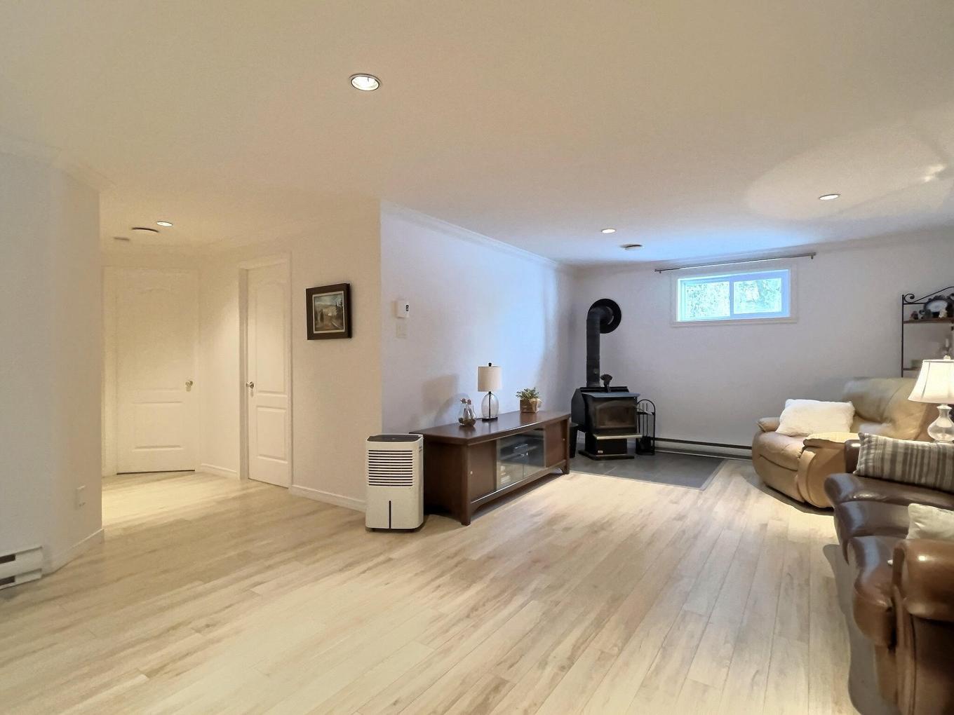 Salle familiale - 1125 Rue Deveau, Trois-Rivières, QC - Indoor