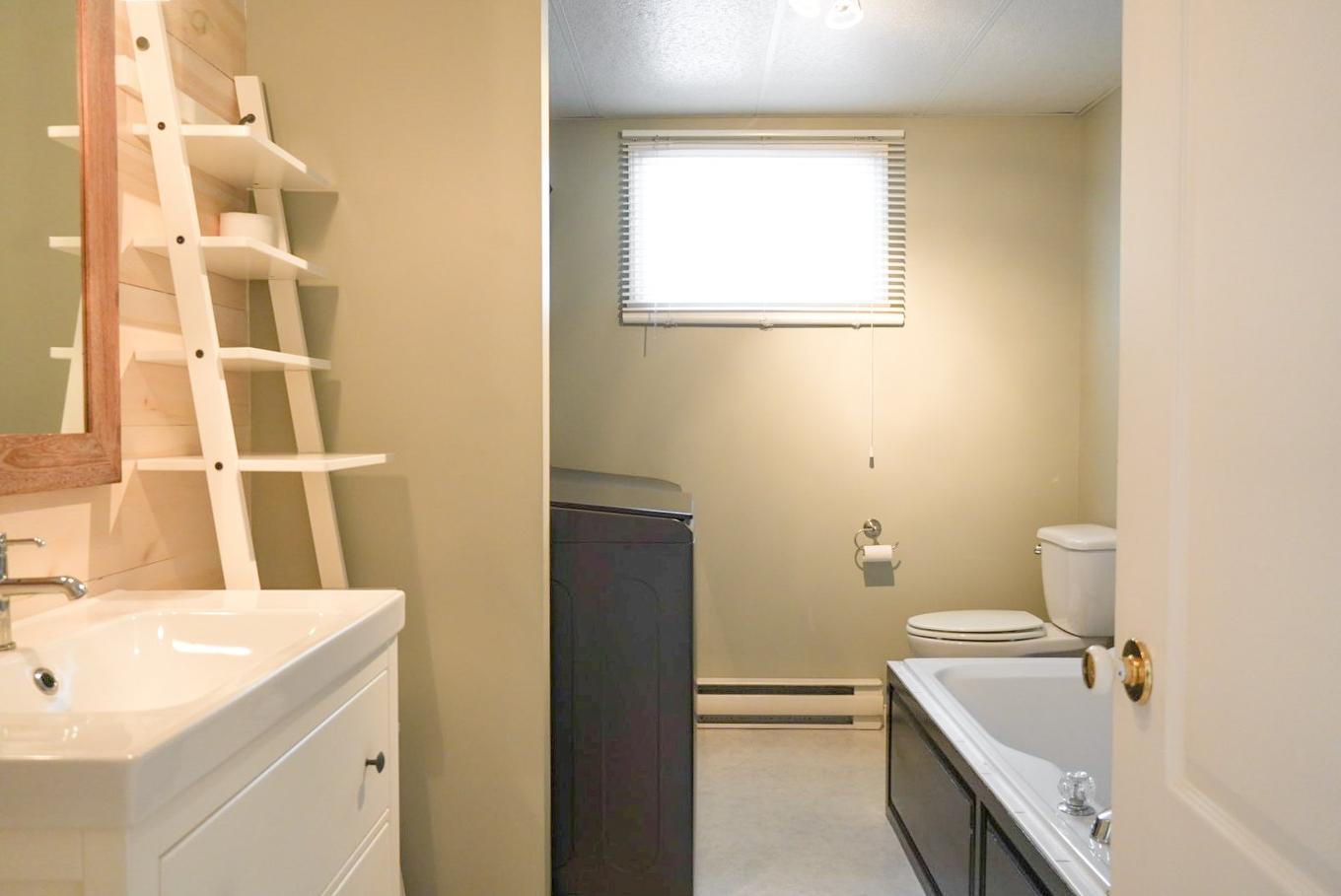 Salle de bains - 1125 Rue Deveau, Trois-Rivières, QC - Indoor Photo Showing Bathroom