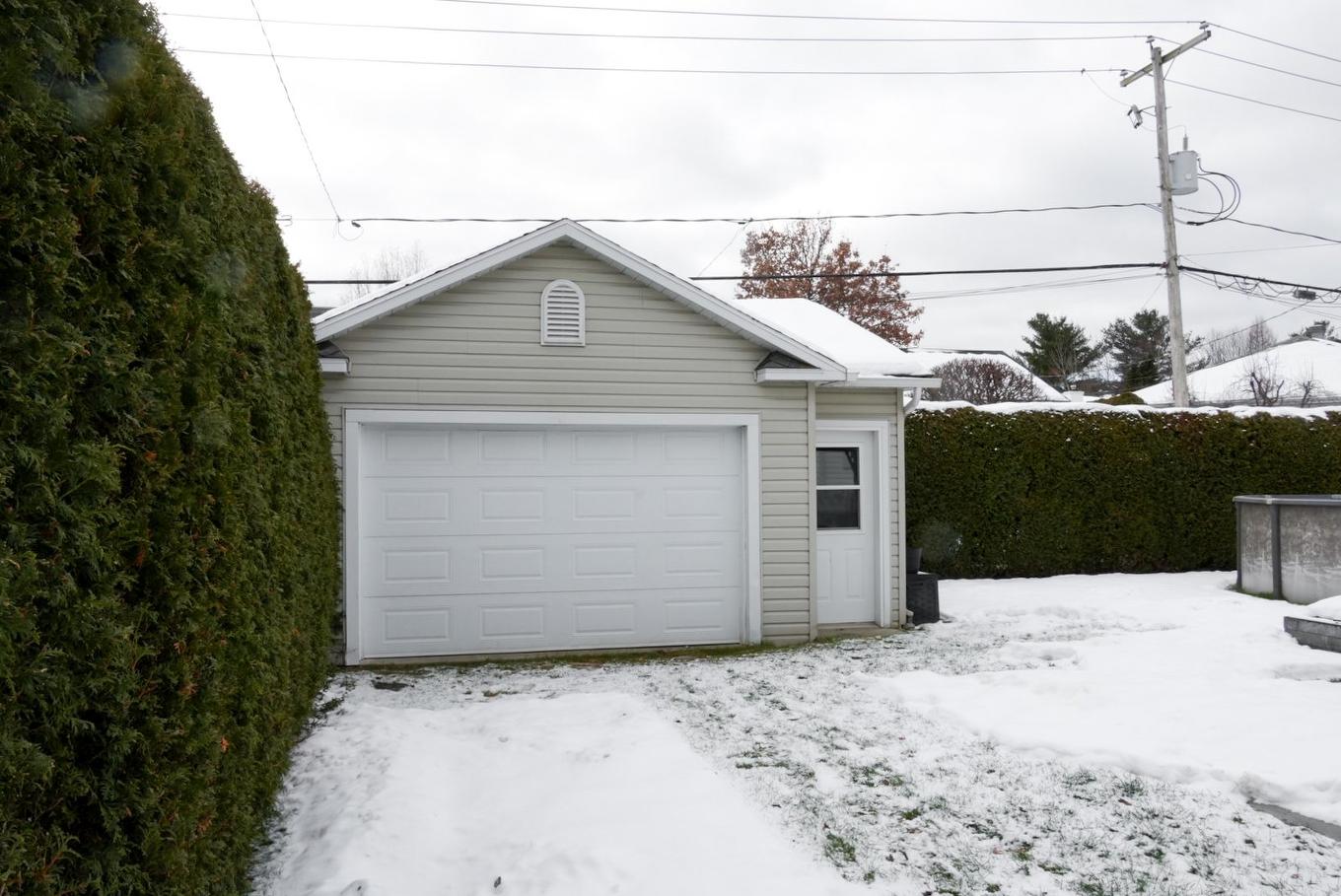 Garage - 1125 Rue Deveau, Trois-Rivières, QC - Outdoor