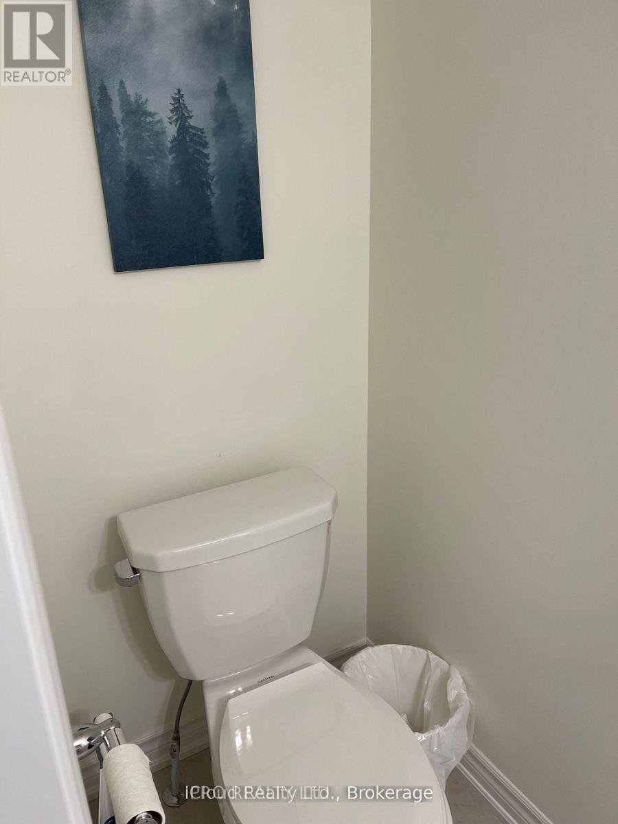 998 Alder Gate, Milton, ON - Indoor Photo Showing Bathroom