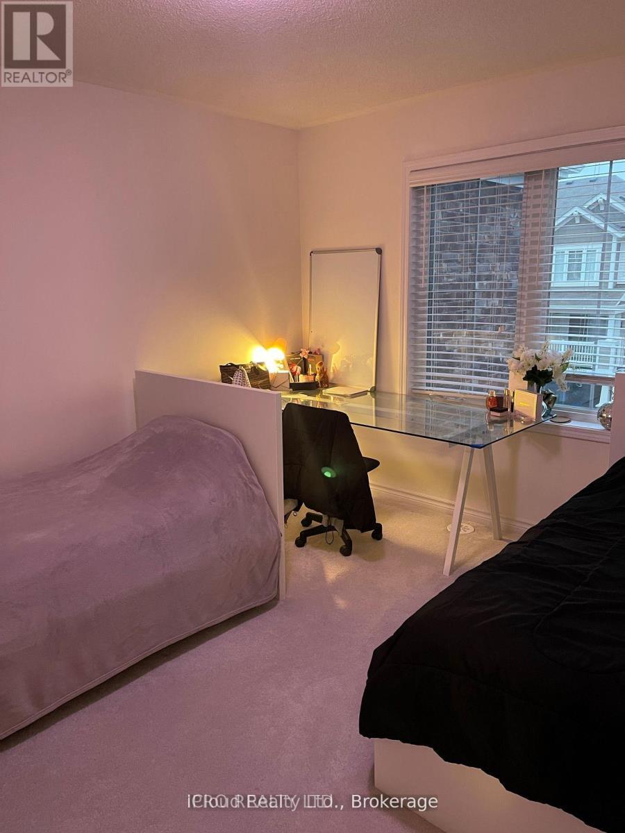 998 Alder Gate, Milton, ON - Indoor Photo Showing Bedroom