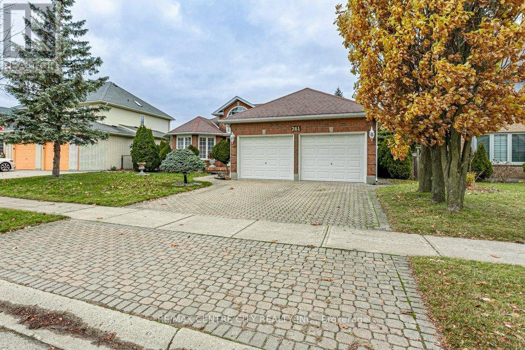 261 Ensign Crescent, London South (South N), ON - Outdoor