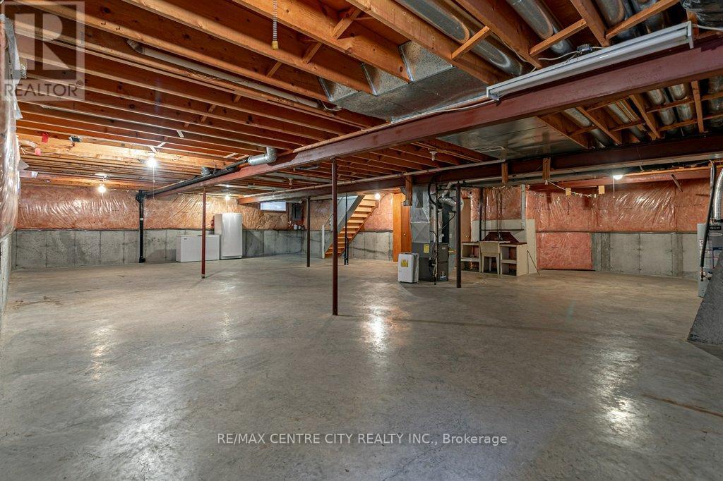 261 Ensign Crescent, London South (South N), ON - Indoor Photo Showing Basement