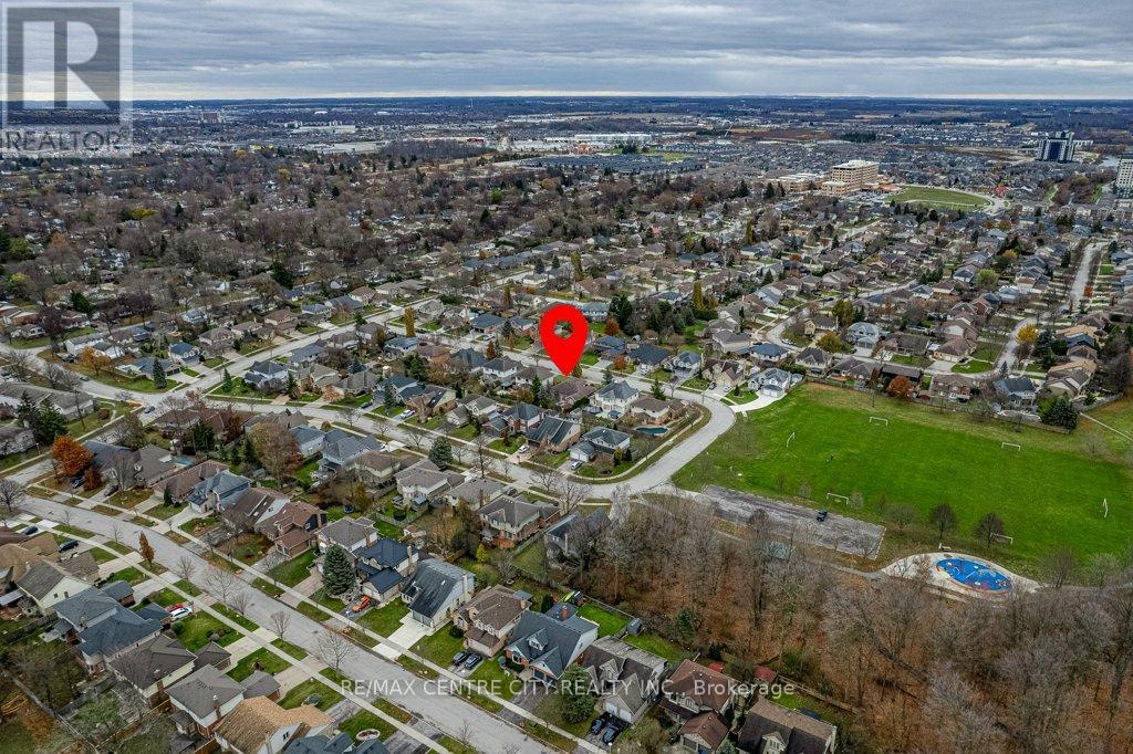 261 Ensign Crescent, London South (South N), ON - Outdoor With View