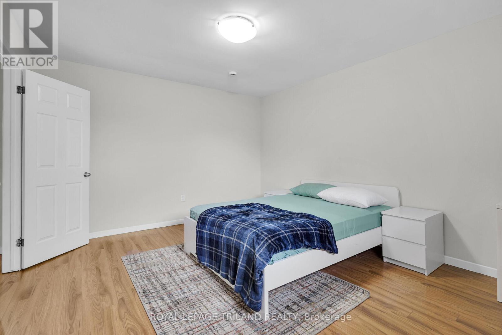 459 Hale Street, London East (East N), ON - Indoor Photo Showing Bedroom