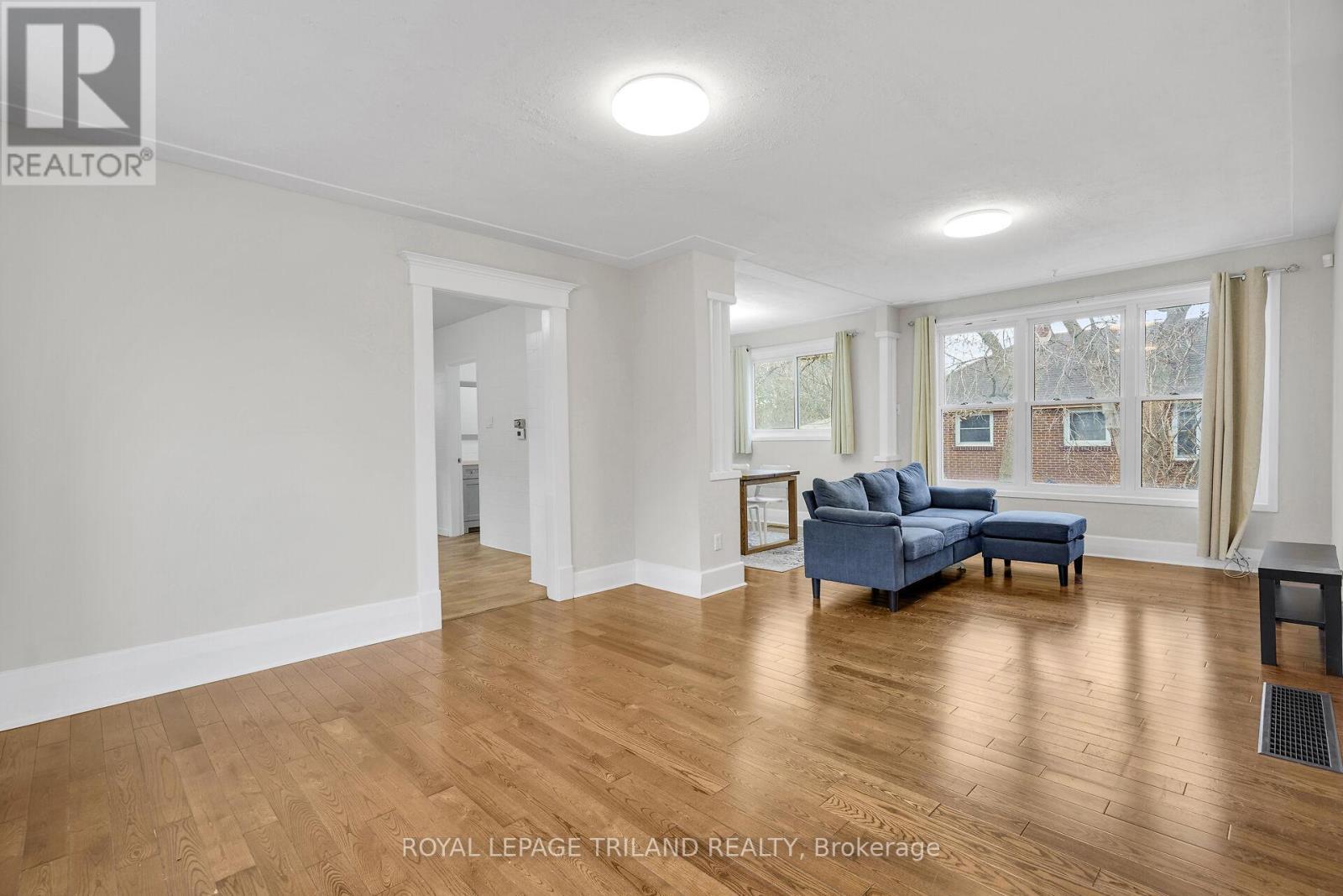 459 Hale Street, London East (East N), ON - Indoor Photo Showing Living Room