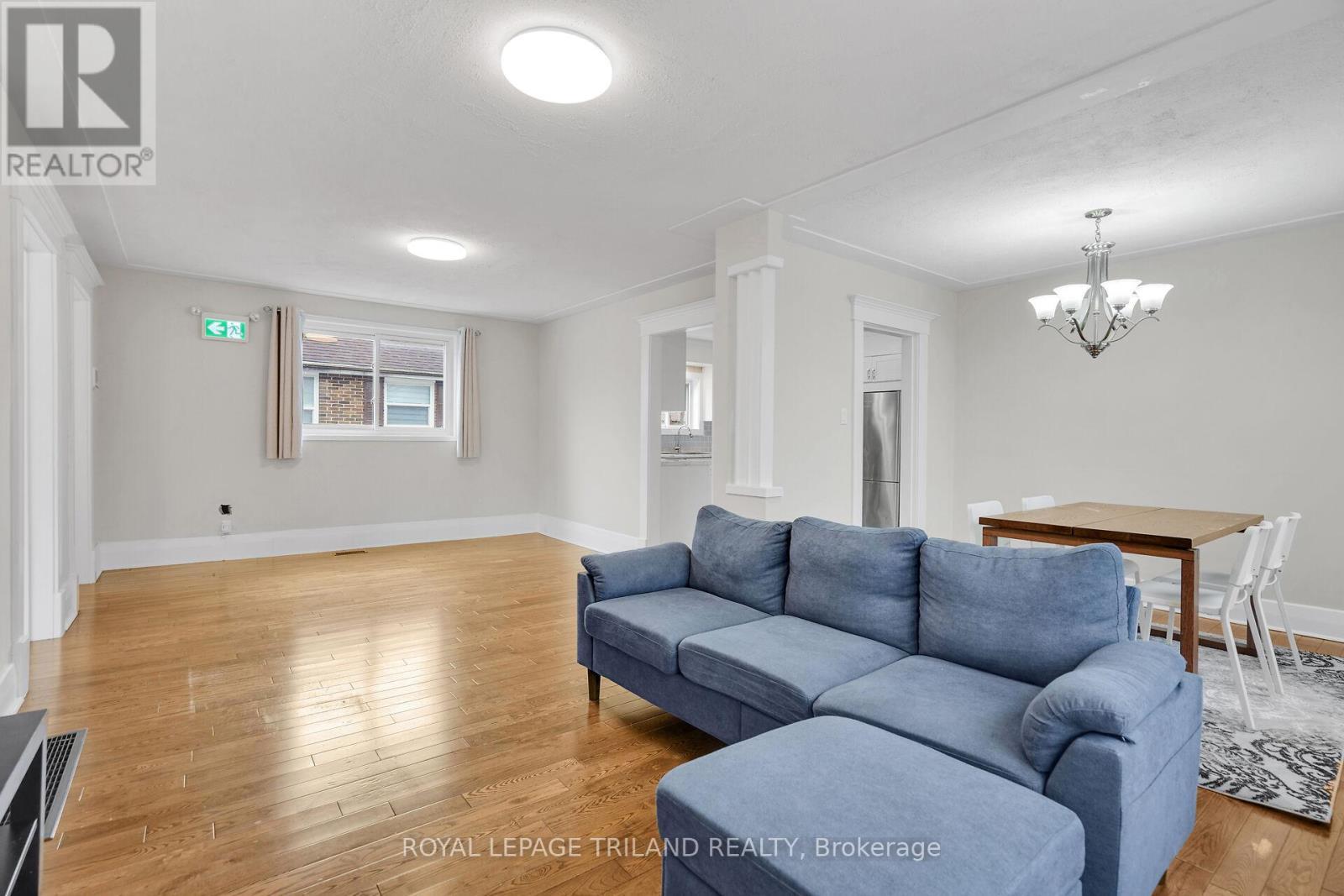 459 Hale Street, London East (East N), ON - Indoor Photo Showing Living Room
