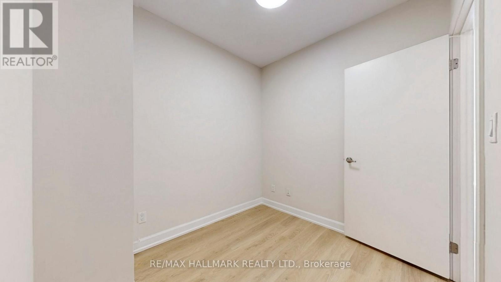 711 - 1 Victoria Street S, Waterloo, ON - Indoor Photo Showing Other Room