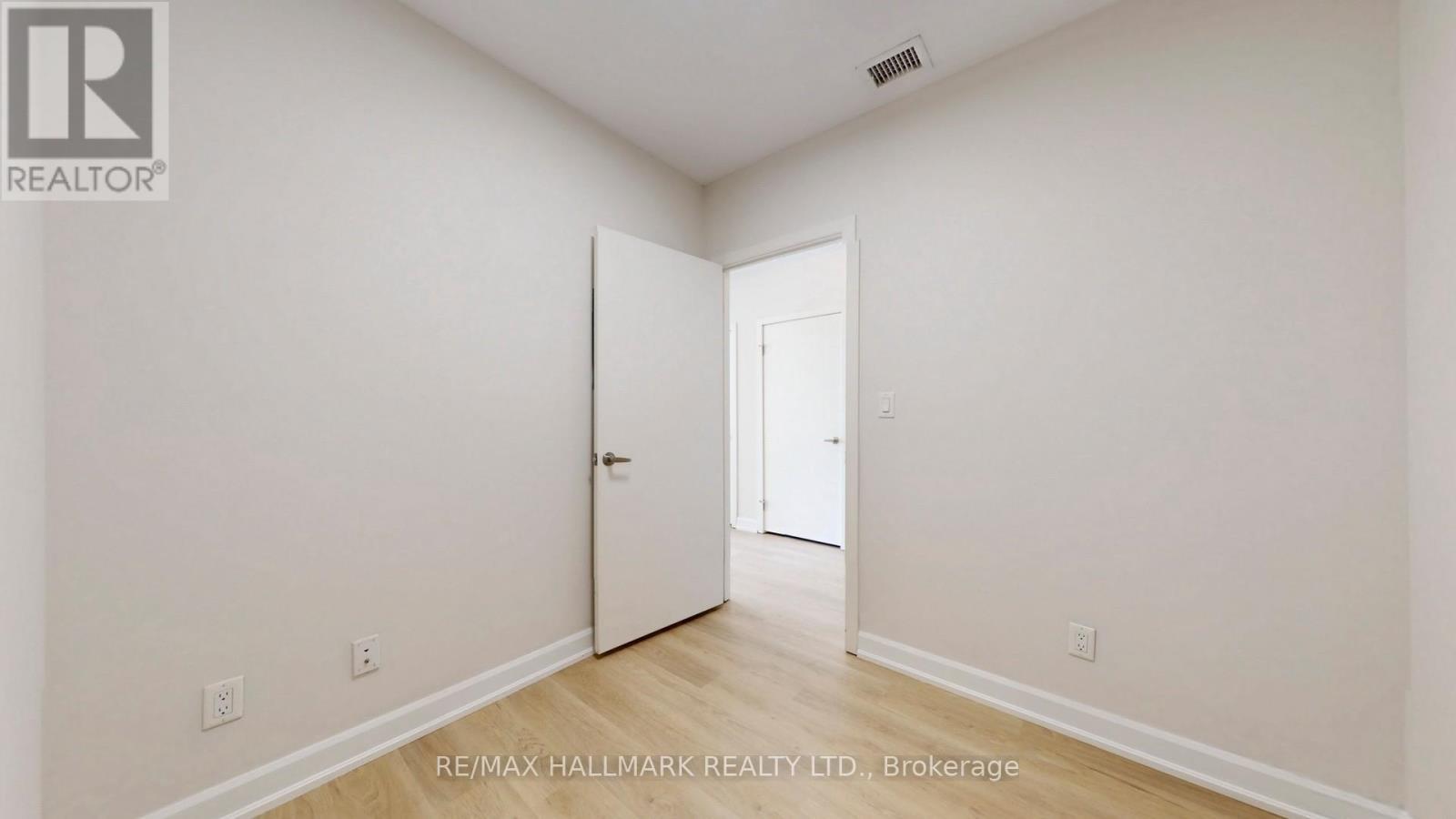 711 - 1 Victoria Street S, Waterloo, ON - Indoor Photo Showing Other Room