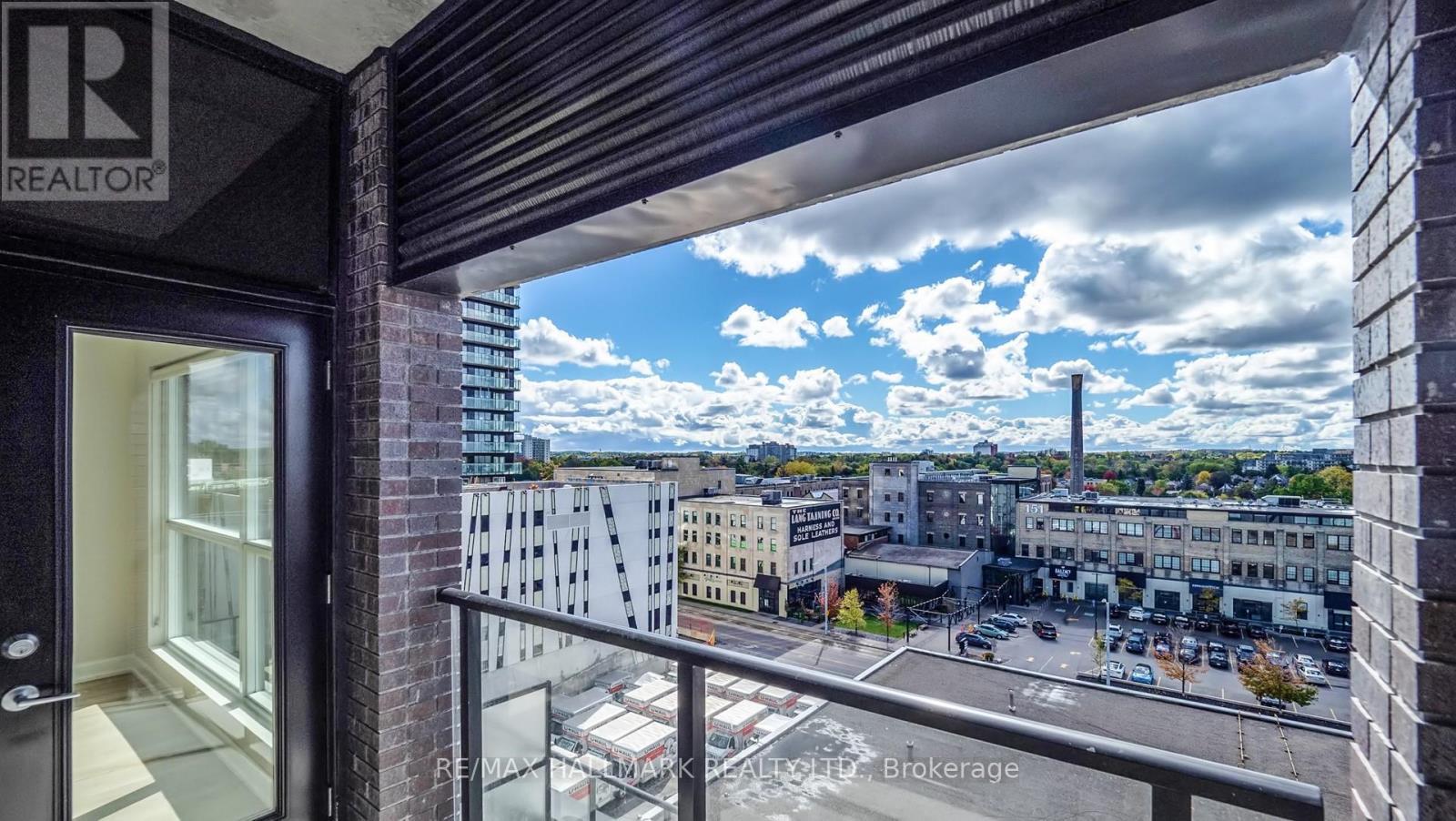 711 - 1 Victoria Street S, Waterloo, ON - Outdoor With View