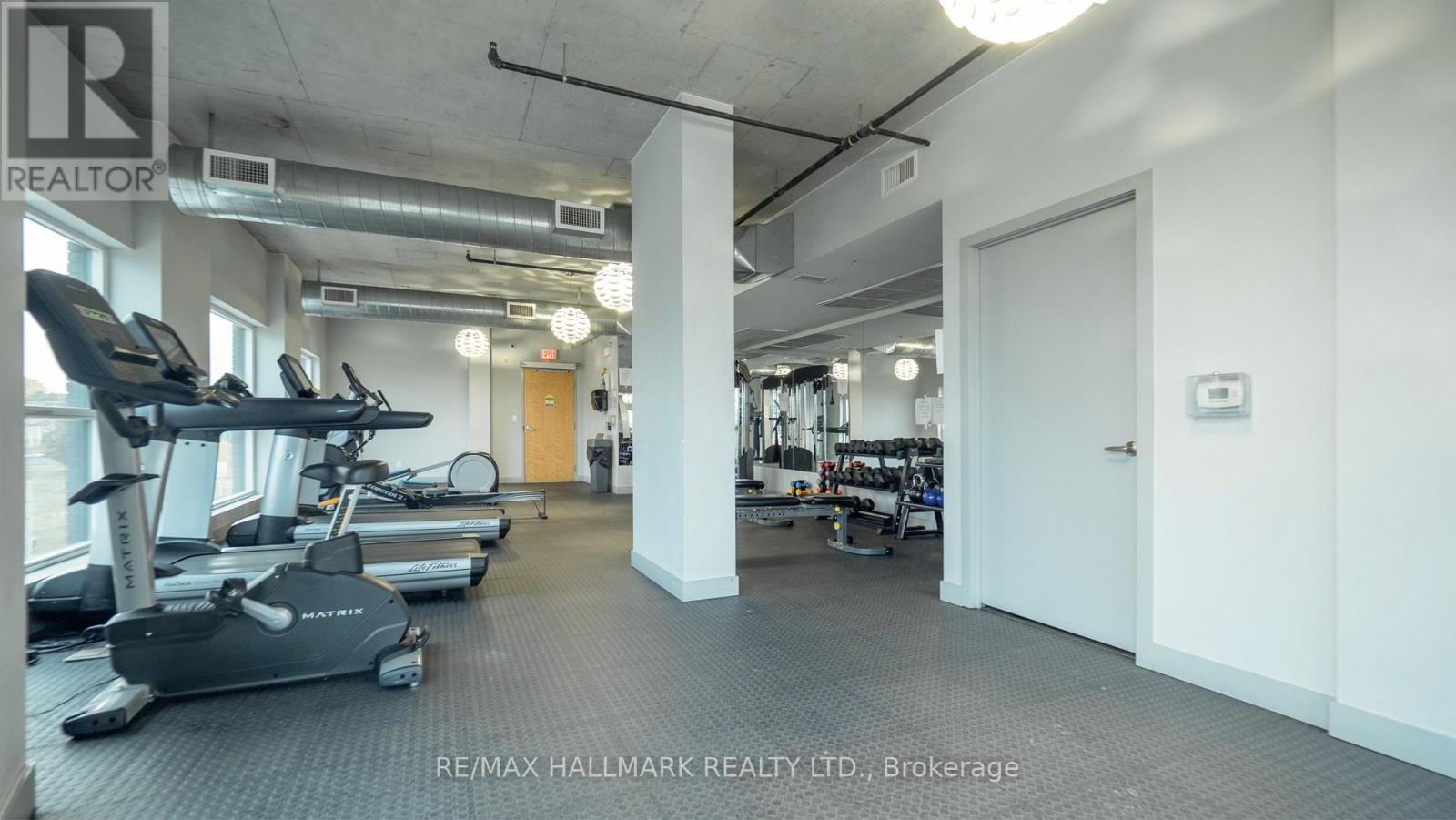 711 - 1 Victoria Street S, Waterloo, ON - Indoor Photo Showing Gym Room