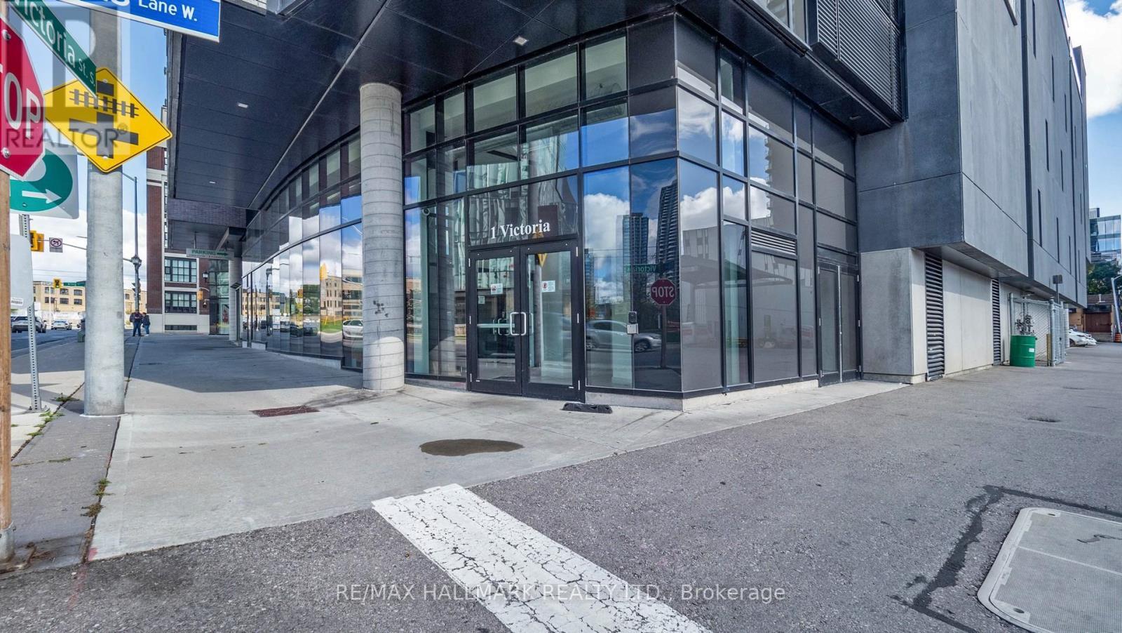 711 - 1 Victoria Street S, Waterloo, ON - Outdoor