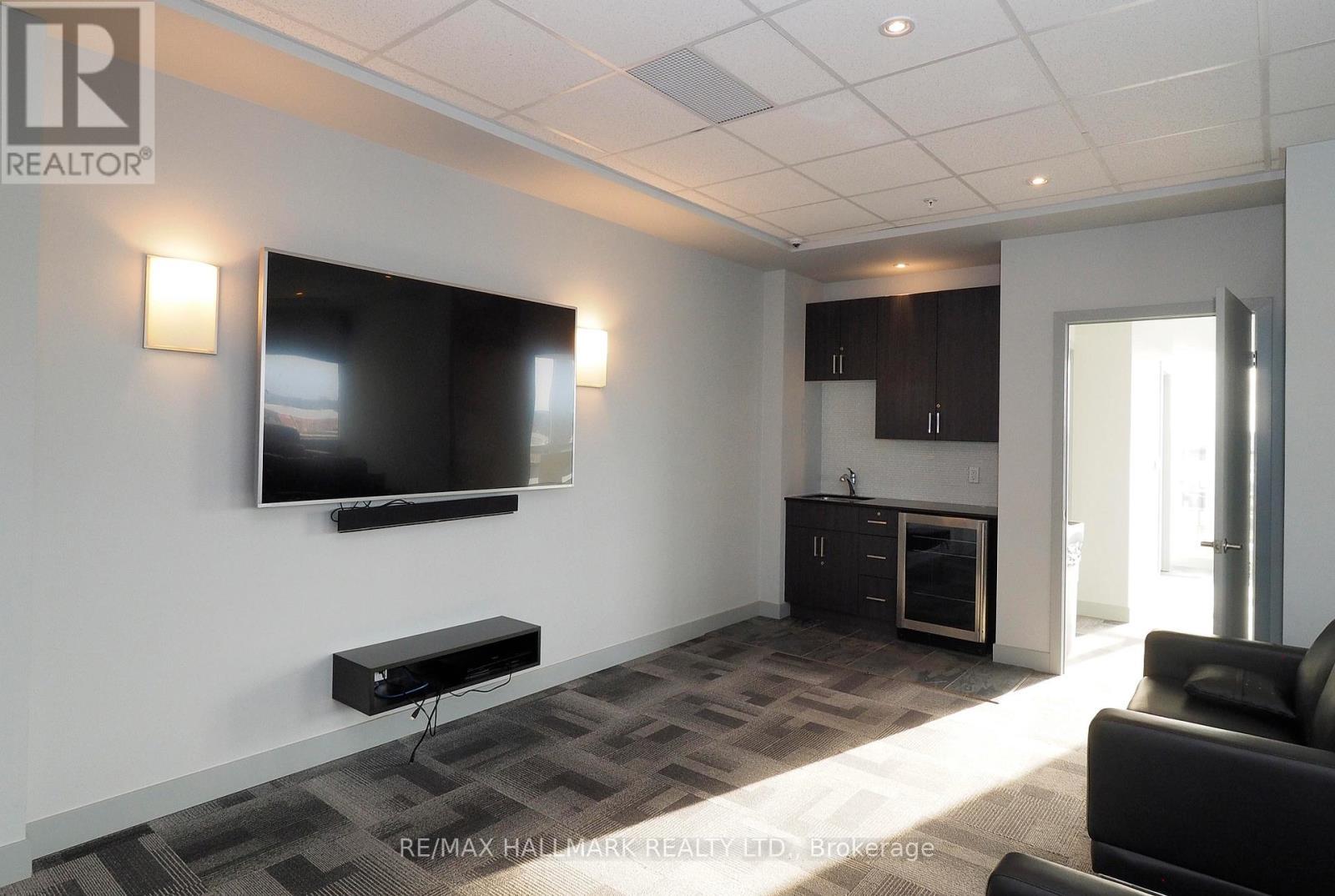 711 - 1 Victoria Street S, Waterloo, ON - Indoor