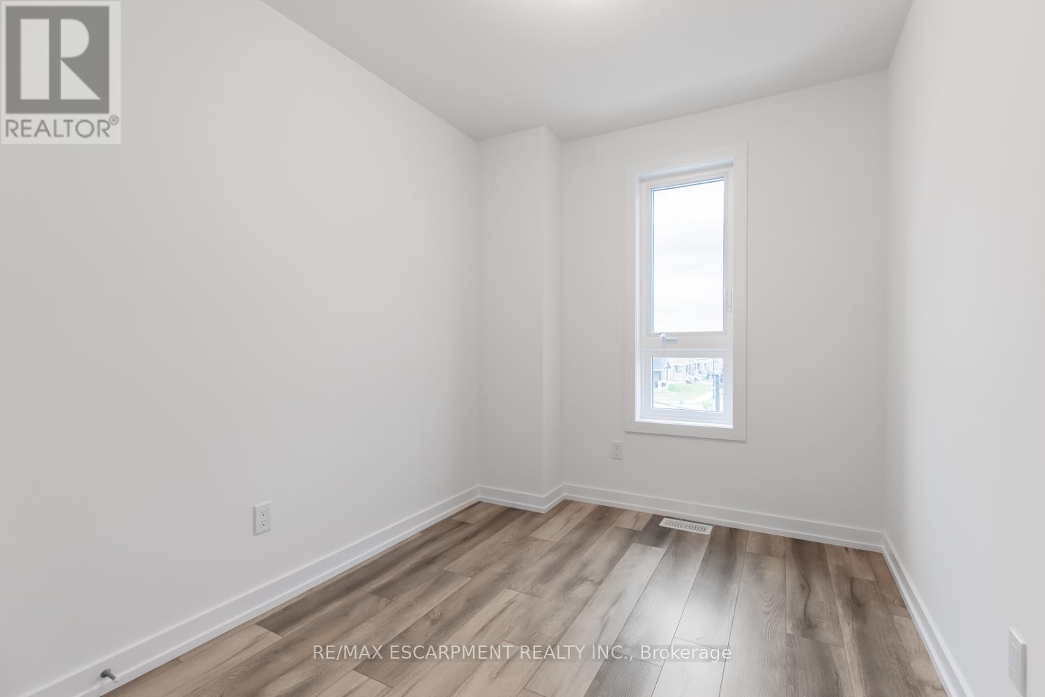 12 - 70 Kenesky Drive, Hamilton, ON - Indoor Photo Showing Other Room