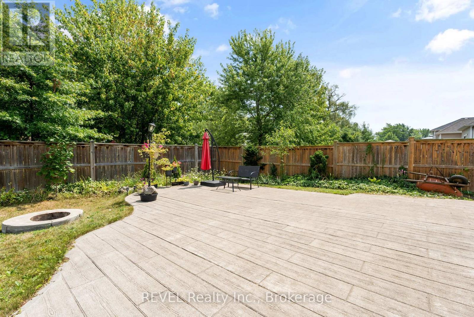 1018 Kerby Street, Fort Erie (Crescent Park), ON - Outdoor With Deck Patio Veranda