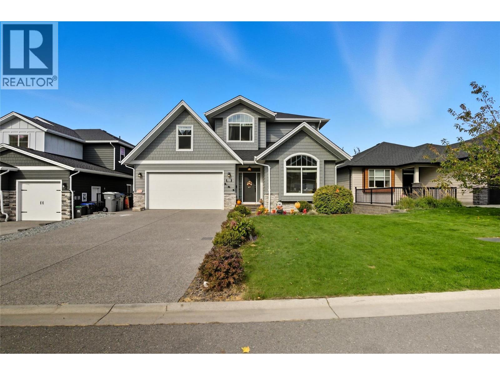 1553 Emerald Drive, Kamloops, BC - Outdoor With Deck Patio Veranda With Facade