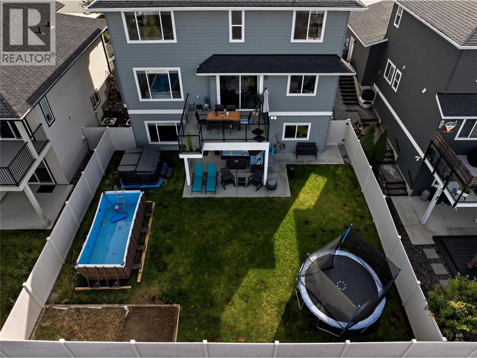 1553 Emerald Drive, Kamloops, BC - Outdoor