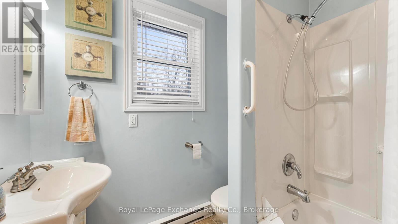 4 Jarrell Lane N, Kincardine, ON - Indoor Photo Showing Bathroom