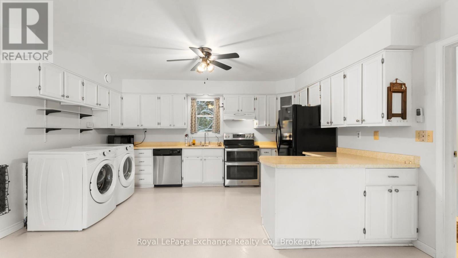 4 Jarrell Lane N, Kincardine, ON - Indoor Photo Showing Laundry Room