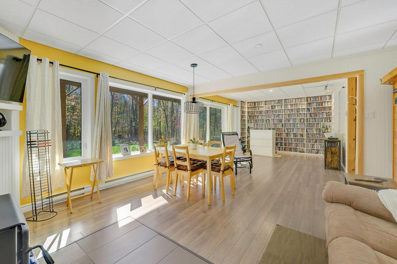 Family room - 18 Rue De La Cortland, Brownsburg-Chatham, QC - Indoor