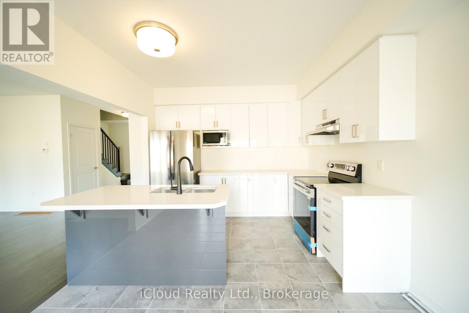 67 George Brier Drive E, Brant, ON - Indoor Photo Showing Kitchen With Upgraded Kitchen