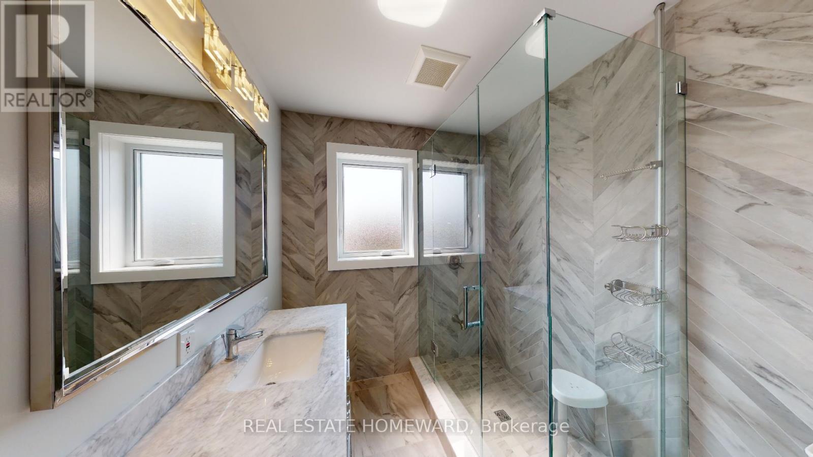 Main - 161 Park Street, Toronto, ON - Indoor Photo Showing Bathroom