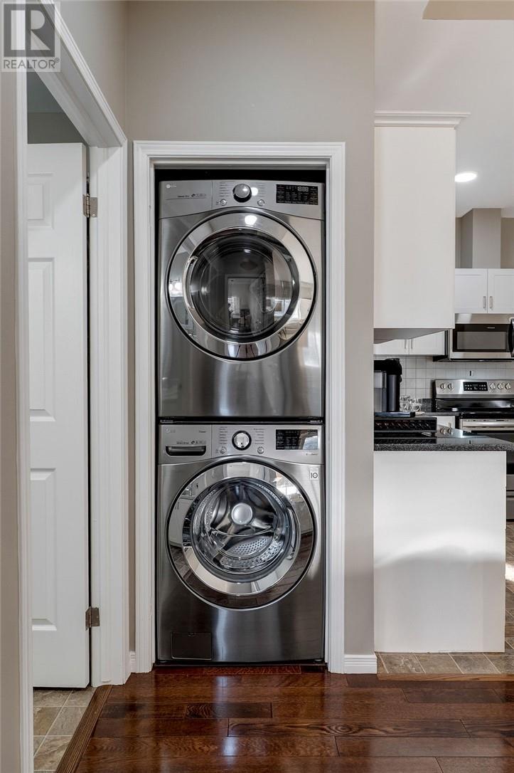 1717 Paris Street E Unit# 303, Sudbury, ON - Indoor Photo Showing Laundry Room