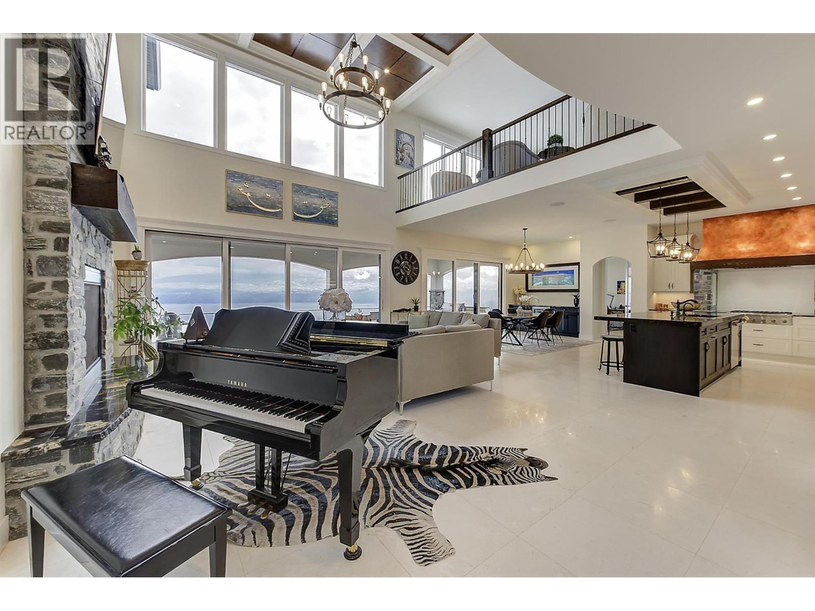 3279 Vineyard View Drive, West Kelowna, BC - Indoor Photo Showing Other Room