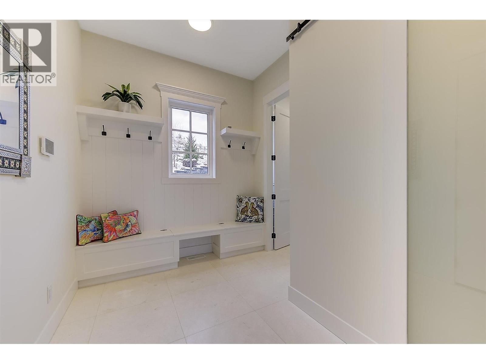 3279 Vineyard View Drive, West Kelowna, BC - Indoor Photo Showing Other Room