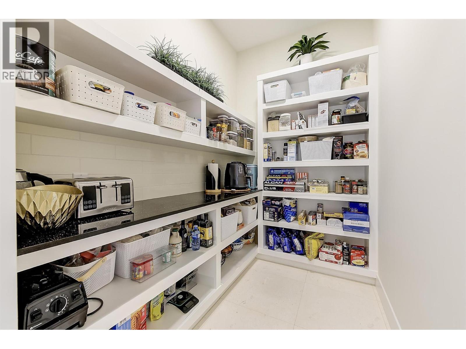 3279 Vineyard View Drive, West Kelowna, BC - Indoor