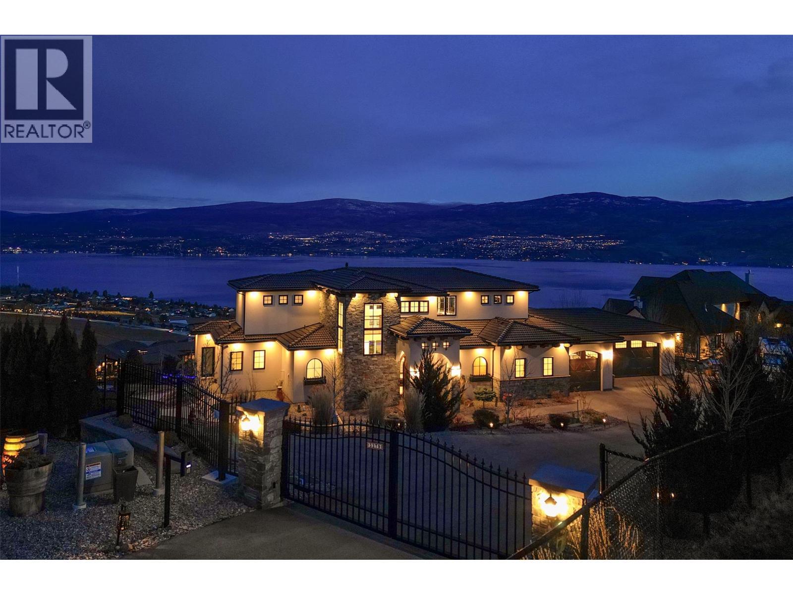3279 Vineyard View Drive, West Kelowna, BC - Outdoor With View