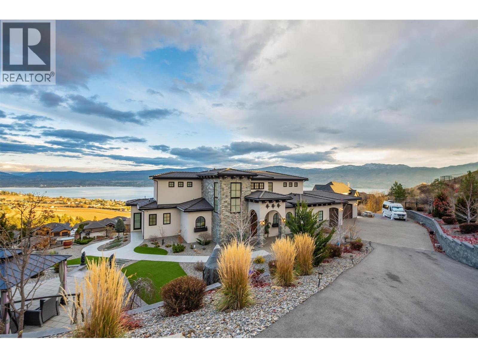 3279 Vineyard View Drive, West Kelowna, BC - Outdoor With Body Of Water With View